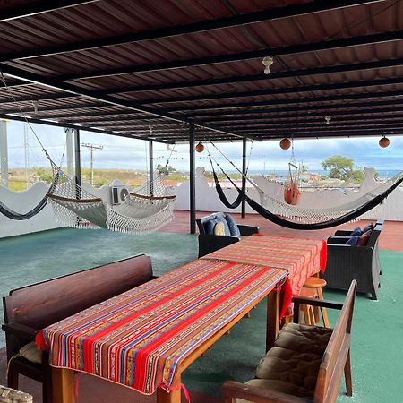 Hostal Cattleya Puerto Baquerizo Moreno Exterior foto