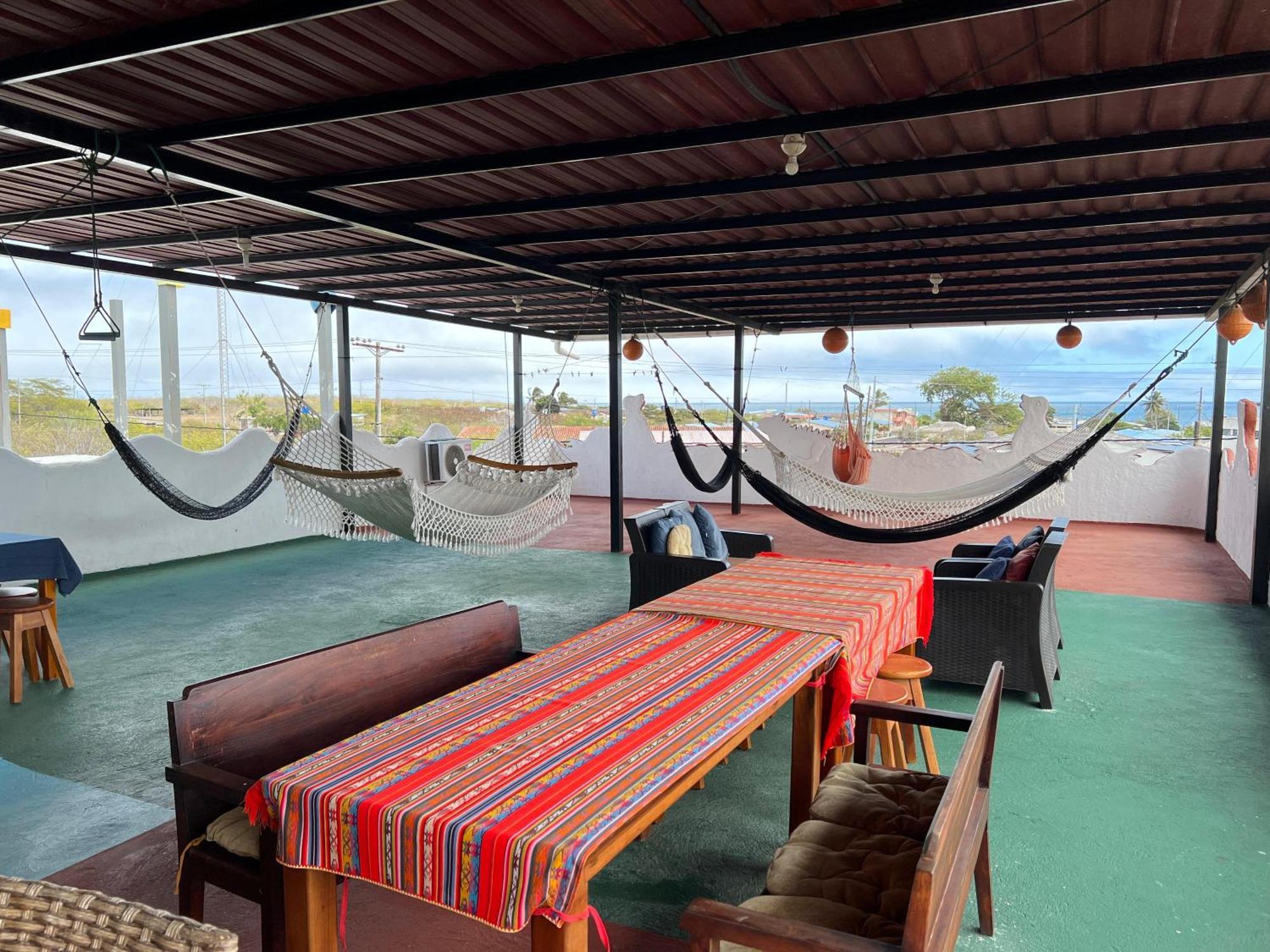 Hostal Cattleya Puerto Baquerizo Moreno Exterior foto