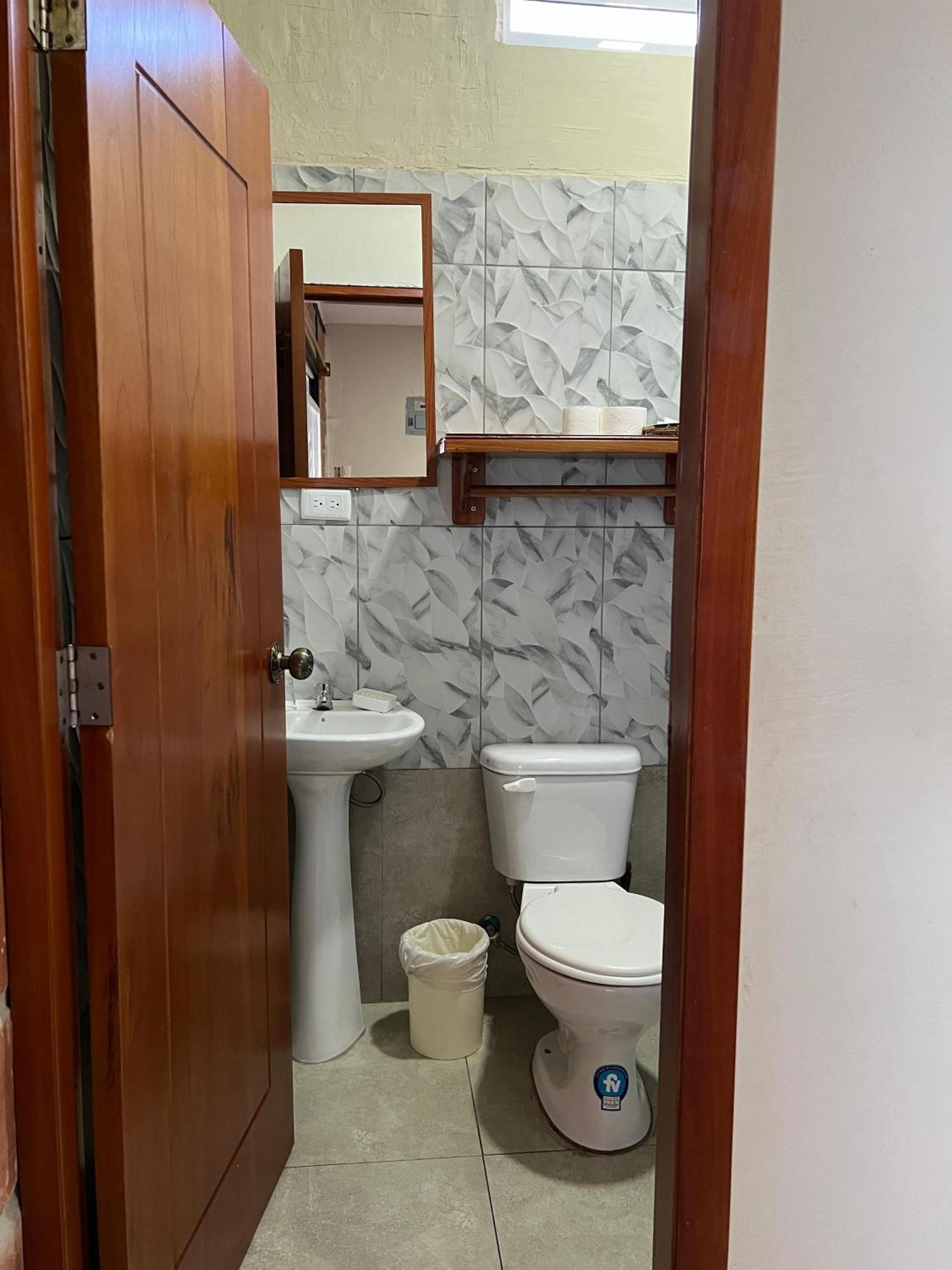 Hostal Cattleya Puerto Baquerizo Moreno Exterior foto